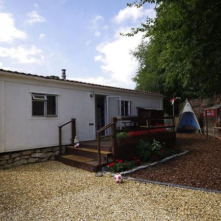 Rockets'S Retreat Villa Bursledon ภายนอก รูปภาพ