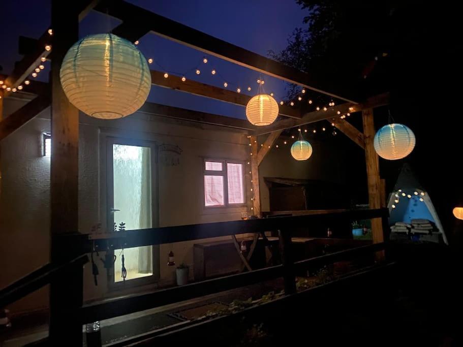 Rockets'S Retreat Villa Bursledon ภายนอก รูปภาพ