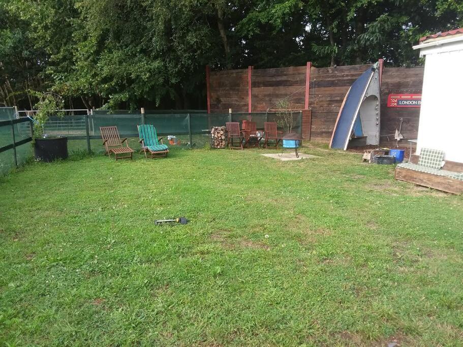 Rockets'S Retreat Villa Bursledon ภายนอก รูปภาพ